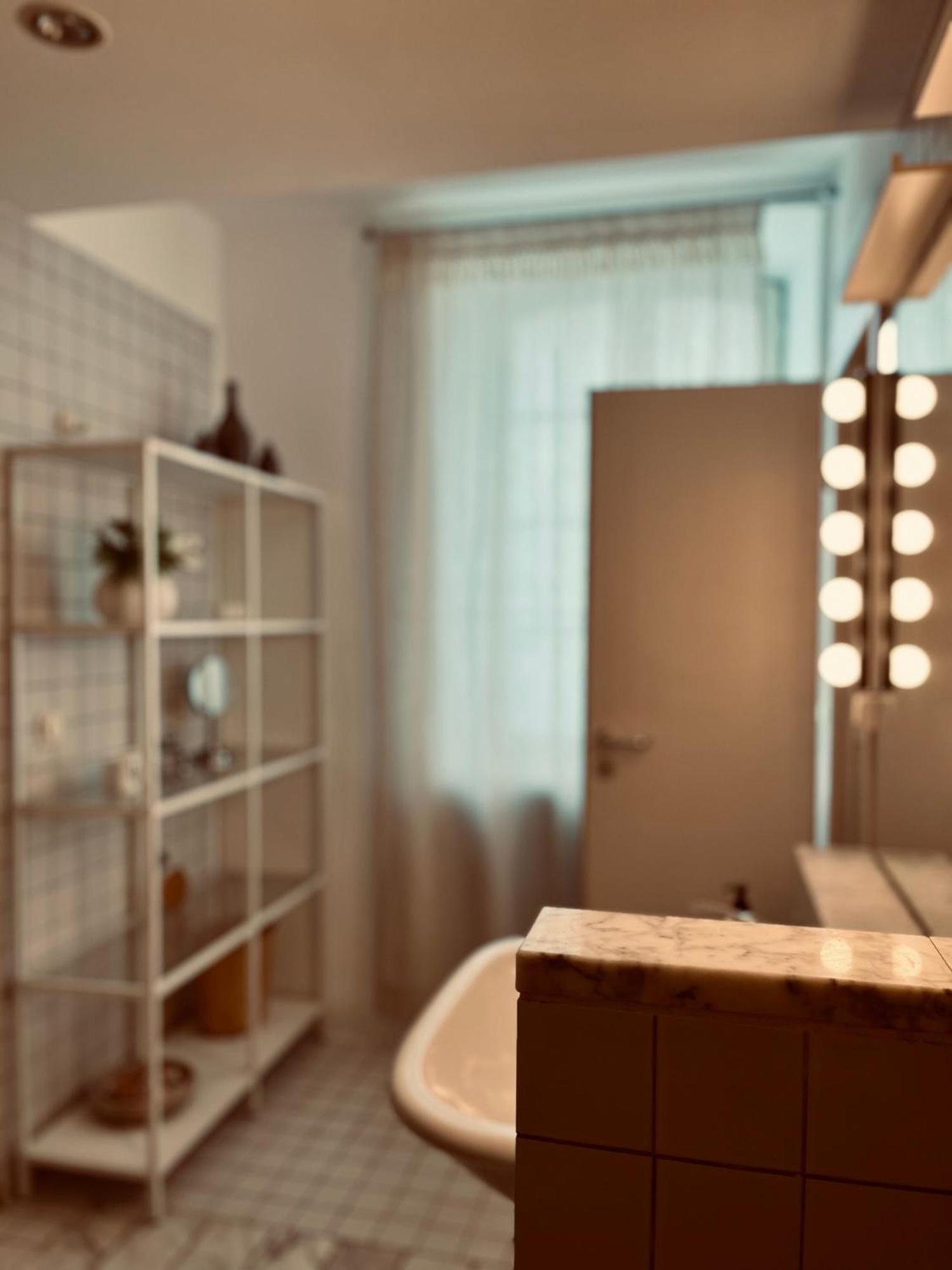 Apartment Am Schloss - Charme Saarbrücken Eksteriør bilde
