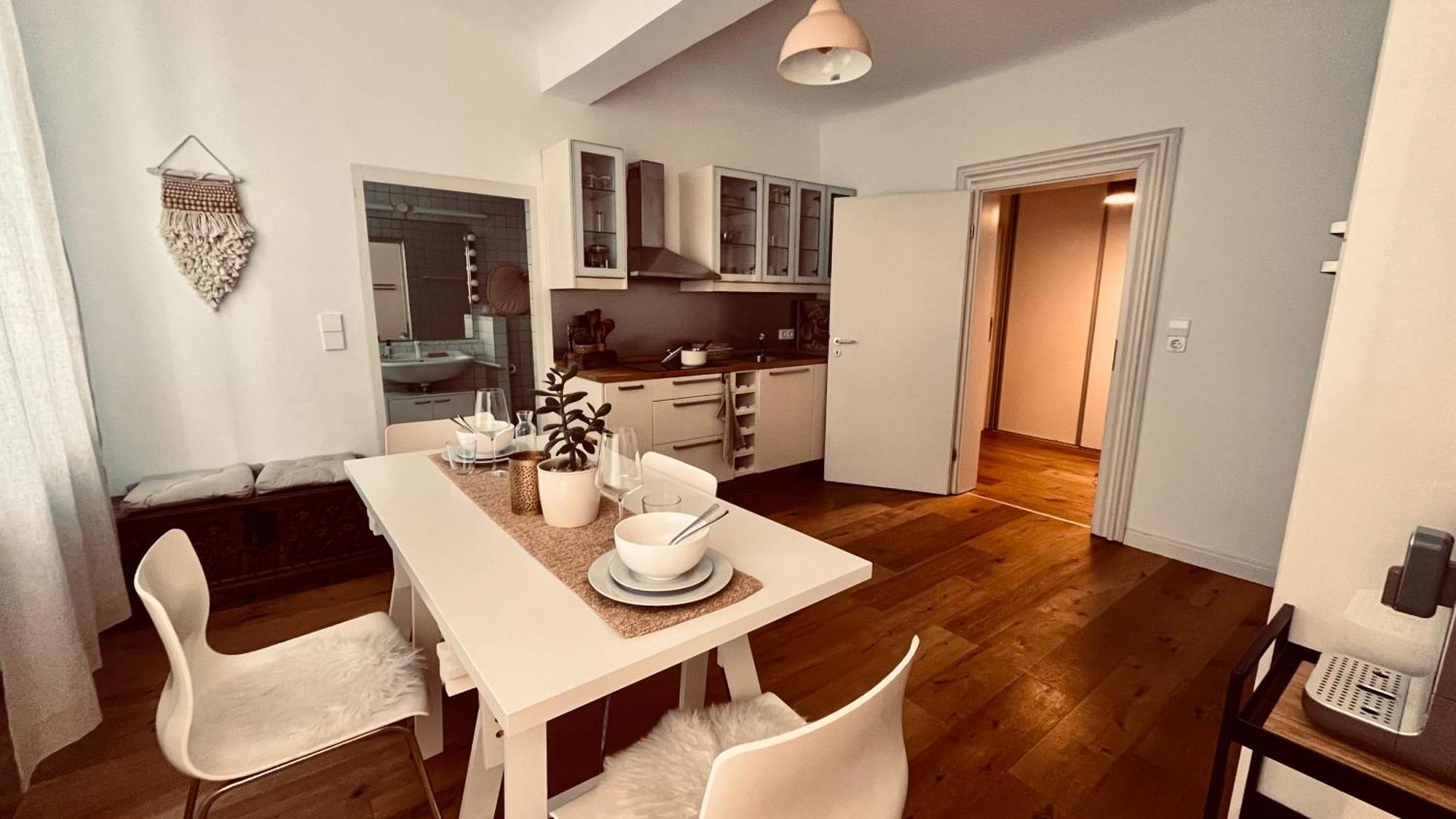 Apartment Am Schloss - Charme Saarbrücken Eksteriør bilde